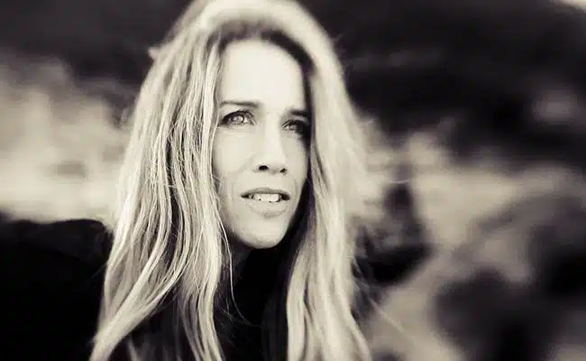 Heather Nova – “Girl on the Mountain” (video) (premiere)